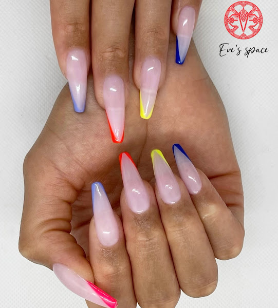 Eve's Space Nails Studio 3