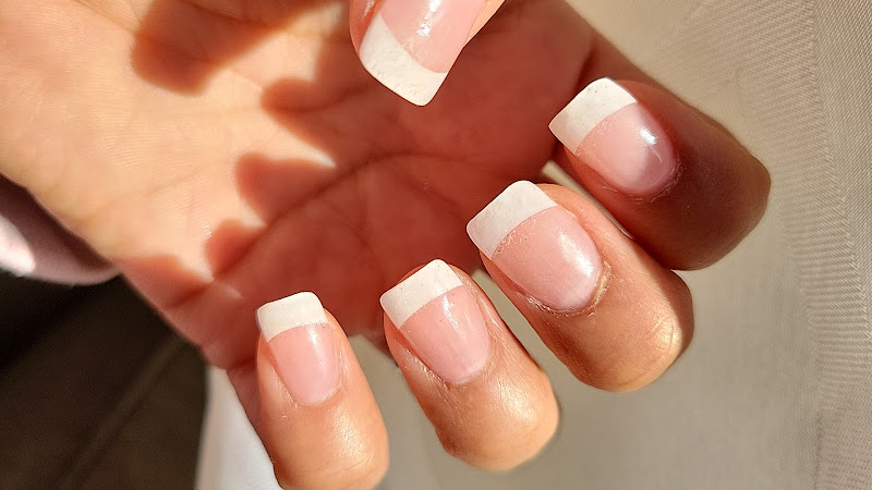 Le Nails 2