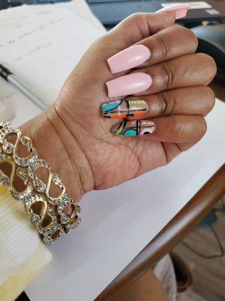 Paris Nail 3
