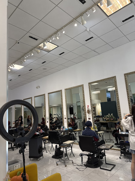 Arianna Hair Boutique 4