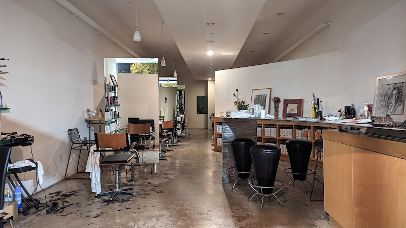 Details Hair Studio 2