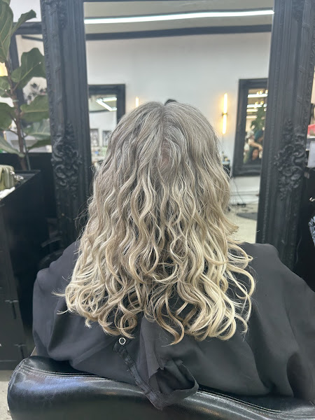 Hairroin Salon - Hair Salon - Los Angeles - Los Feliz ✂ 5