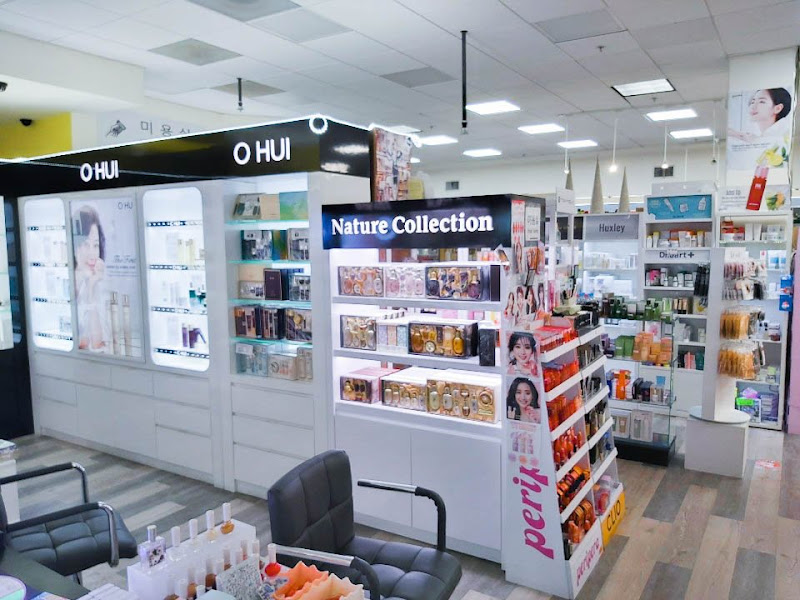 Palace Beauty Galleria 3