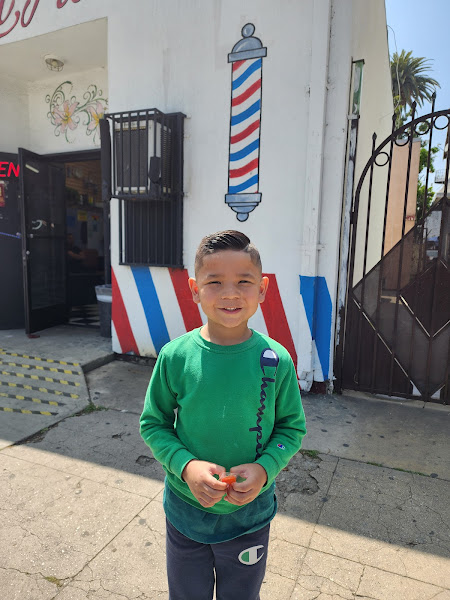 La Flor Beauty Salon And Barbershop