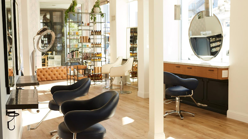 Blow Me Away organic salon & head spa 3