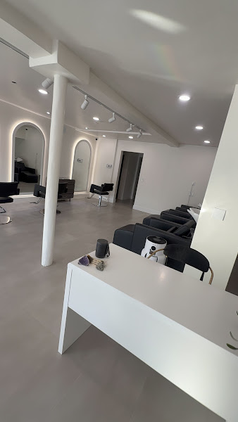 Susie Hair Salon 3