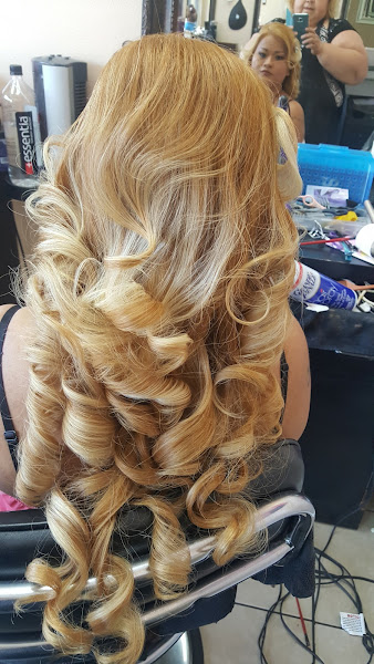 Beauty Creations the Salon 3