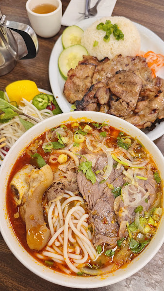 Golden Star Vietnamese Restaurant 3