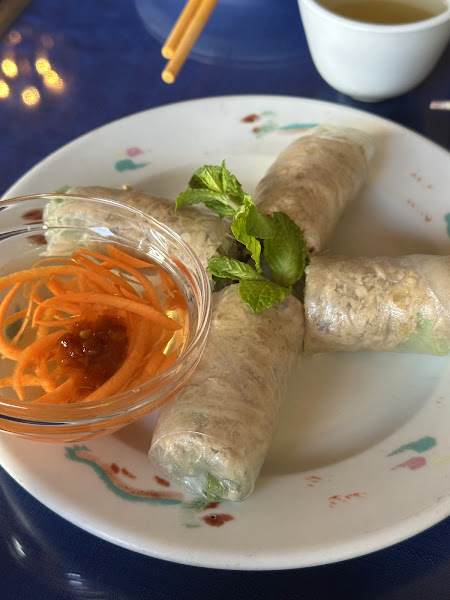 Mai's Vietnamese Restaurant 4