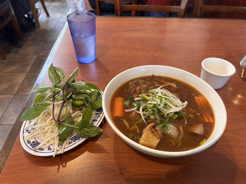 Kevin & Chris’s Noodle House 3