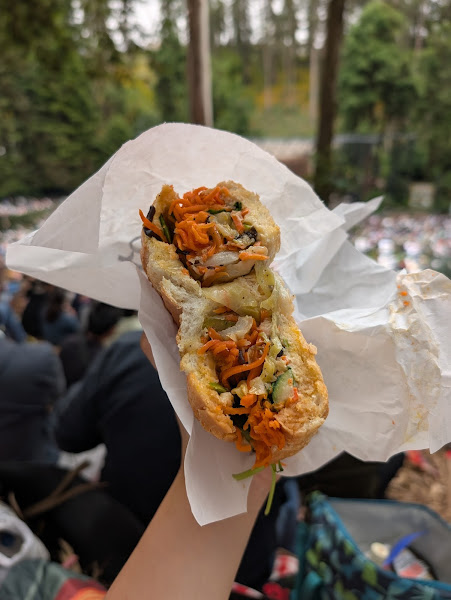 Que Huong Vietnamese Deli 2