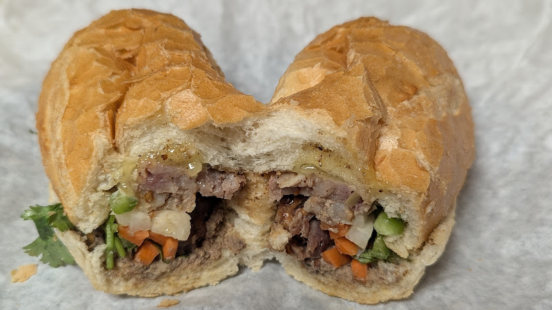 Ghien Banh Mi & Cafe 3