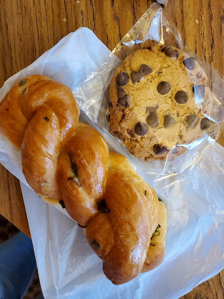 Golden Chariot Bakery & Restaurant 2