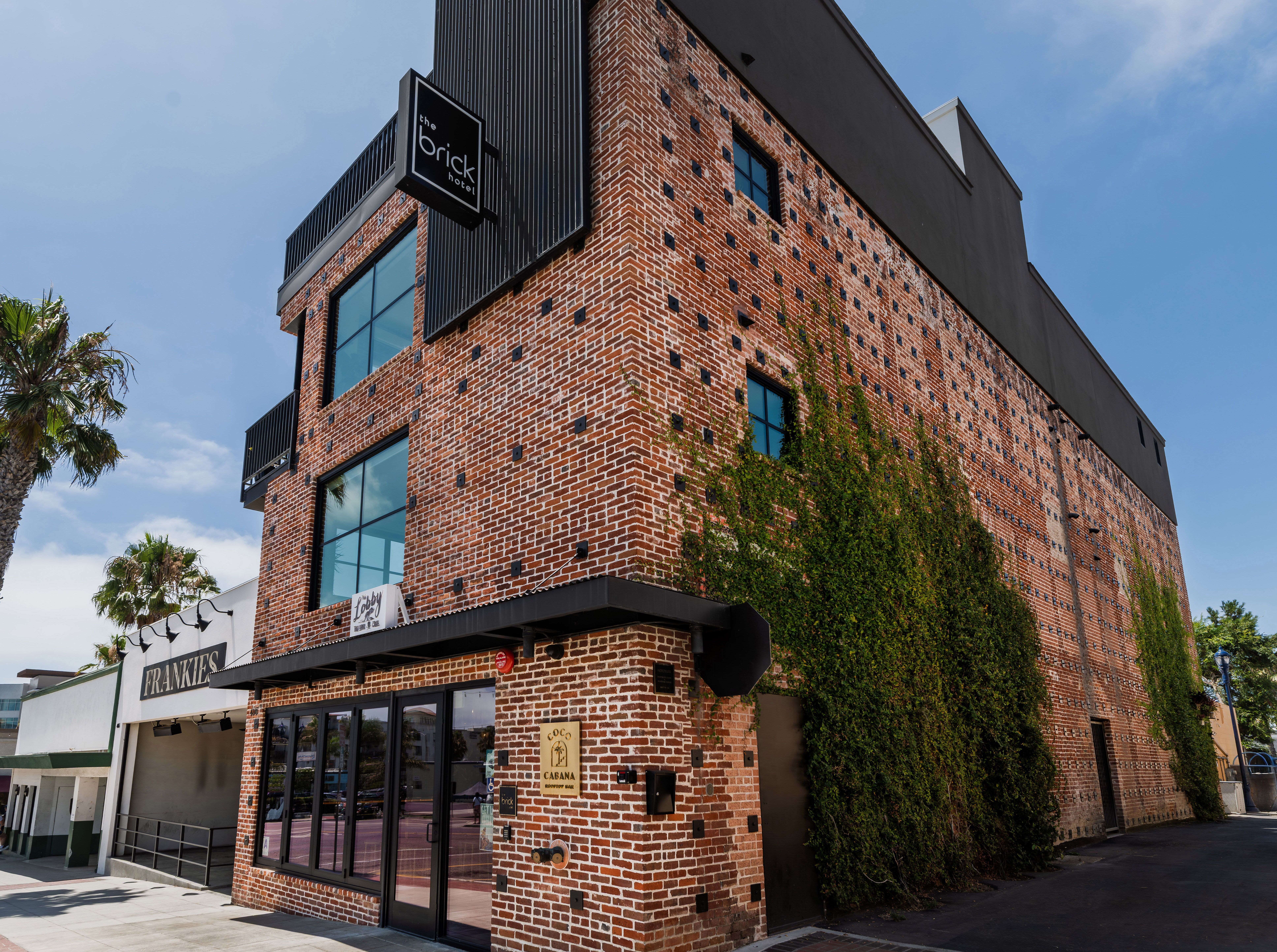 Q&A Restaurant & Oyster Bar