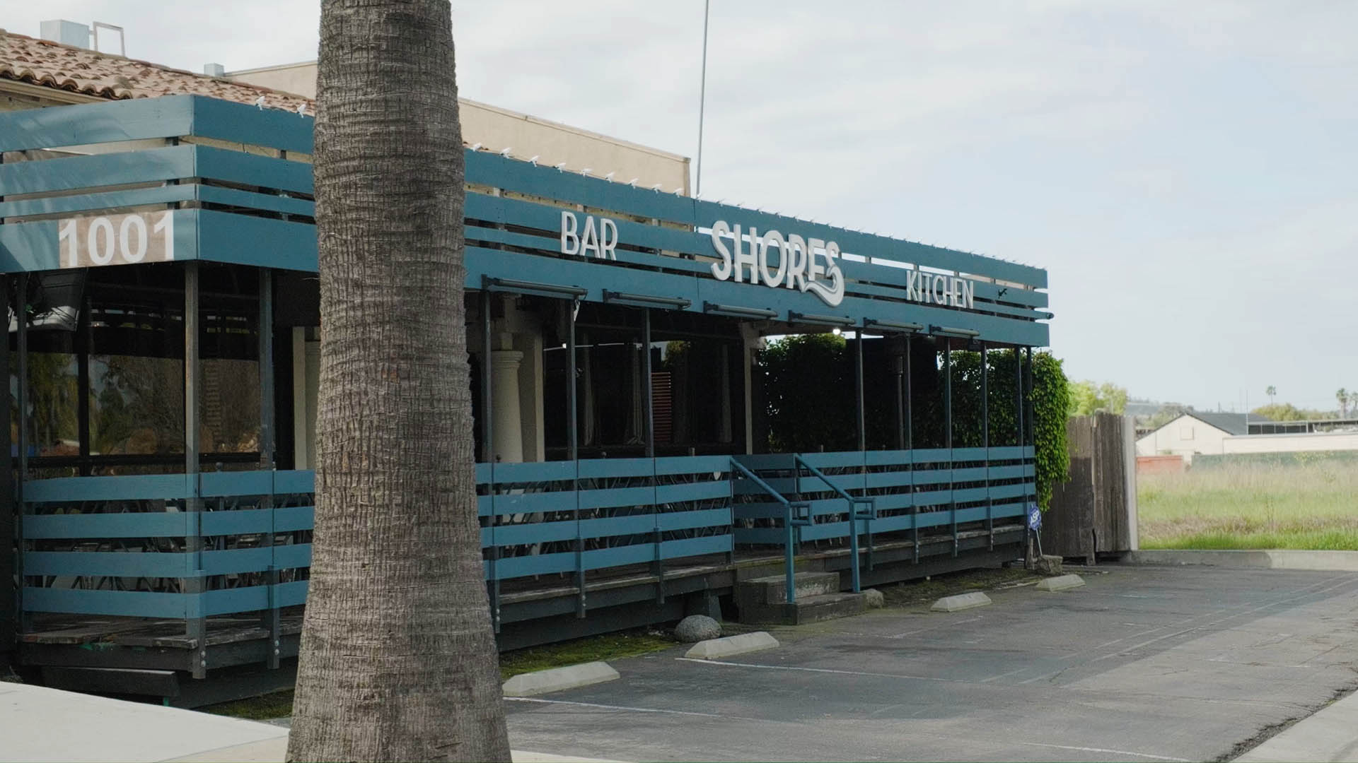 Shores Bar + Kitchen 2