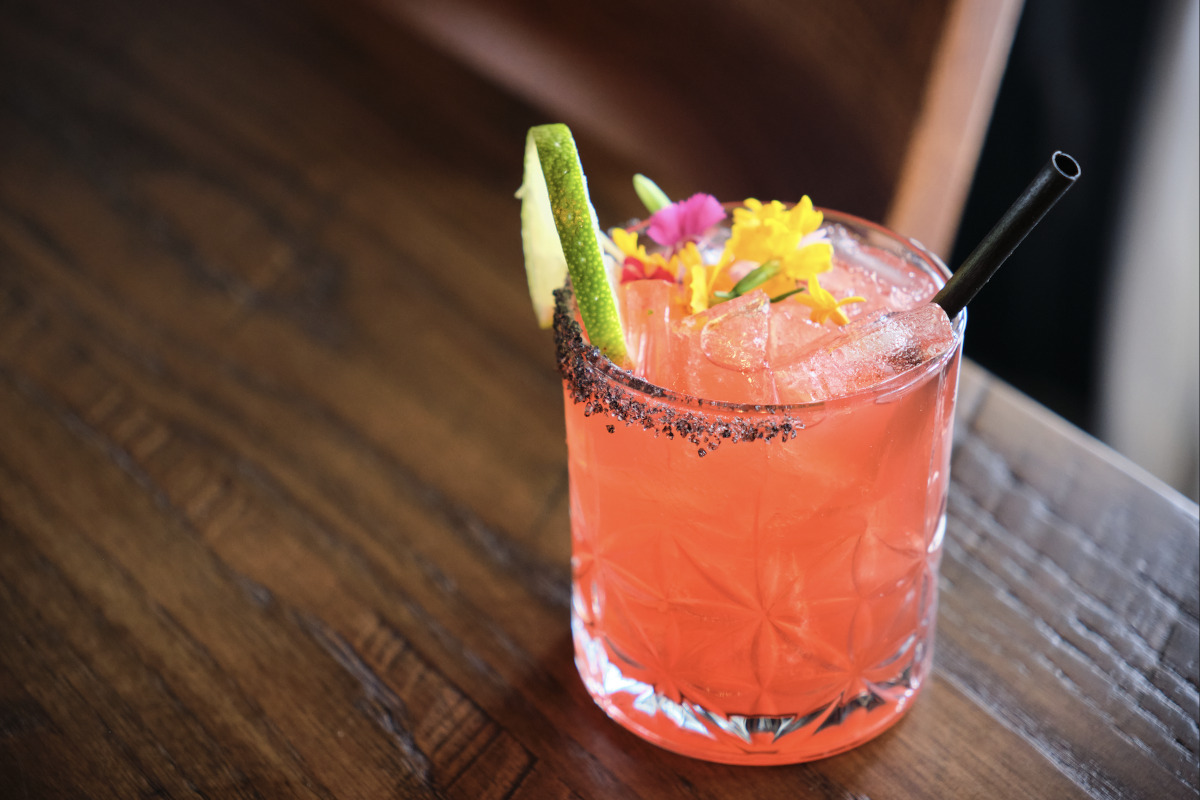 Shores Bar + Kitchen 5