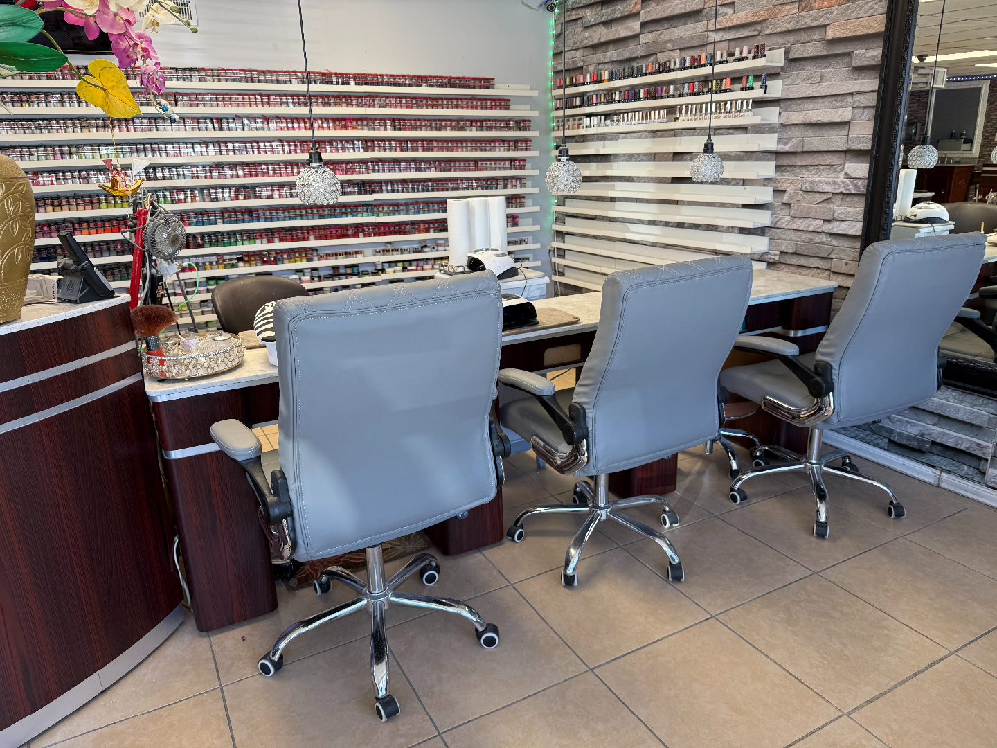 SANG TIỆM NAILS GẤP