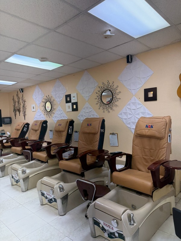 SANG TIỆM NAILS GẤP