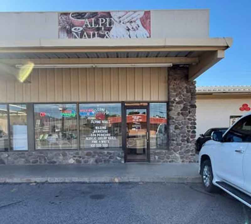 Cần Sang Tiệm Nail Tại Thành Phố Alpine, TX