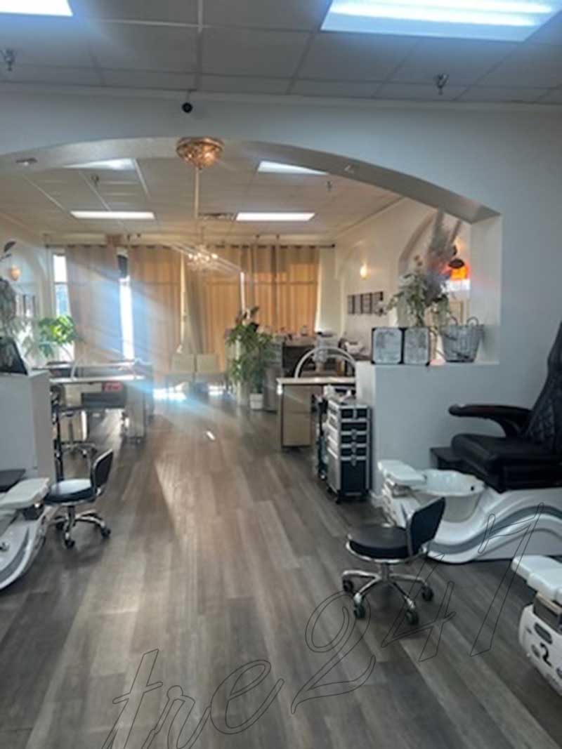 Cần Sang Tiệm Nails Vùng Azle Texas - Cơ Hội Sở Hữu Tiệm Nail Good Location.