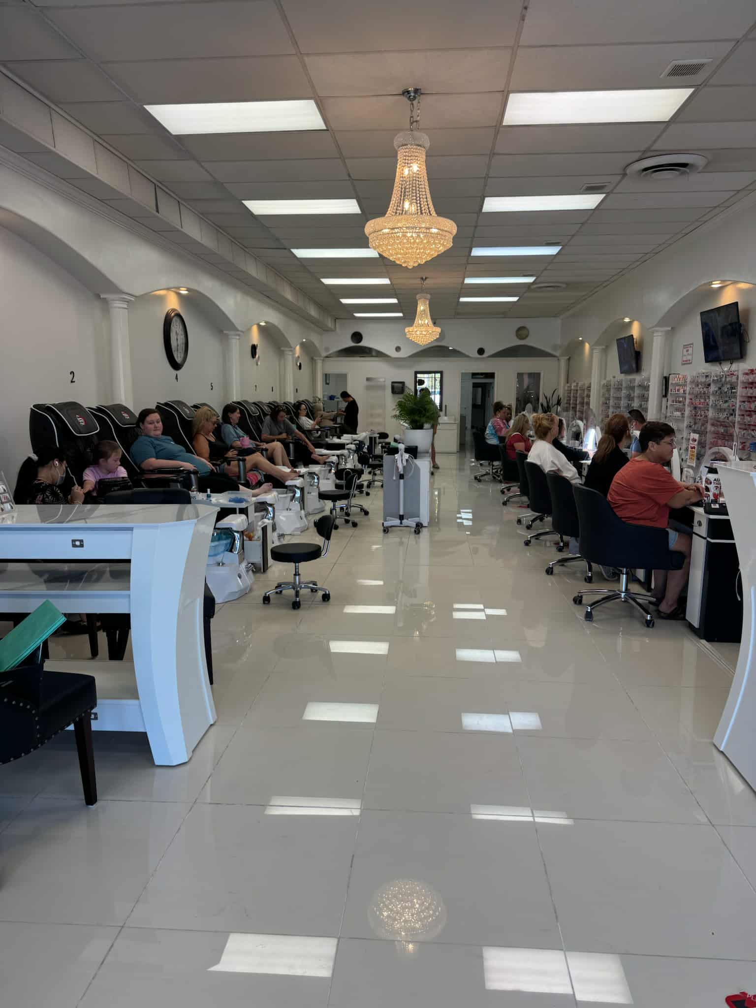 Cần Thợ Nails Gấp Ở Alabama !!!