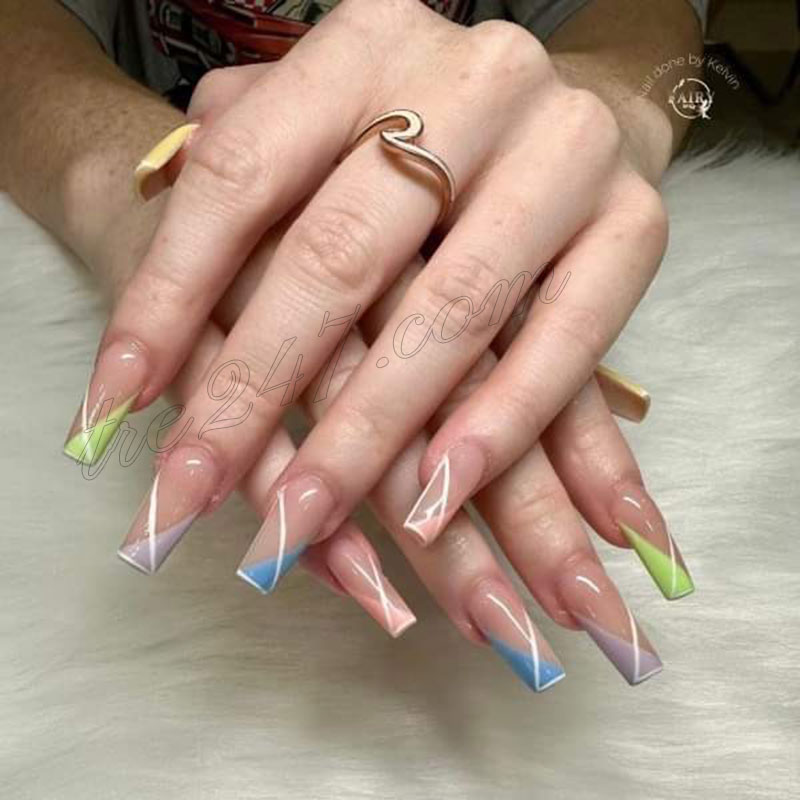 Tiệm Nail Đông Khách In Belleview FL Cần Thợ