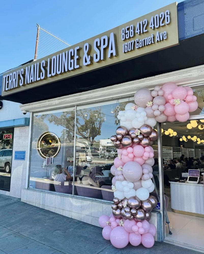 Terri’s Nails Lounge & Spa